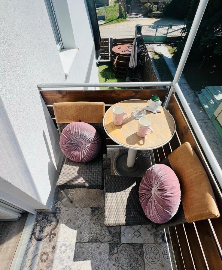 Balcsitthon Apartmanok Siófok Exteriör bild